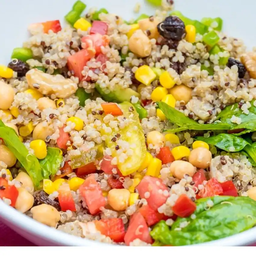 Salada de bulgur com grão